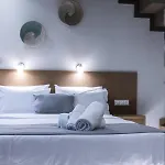 Ammos Luxury 公寓式酒店