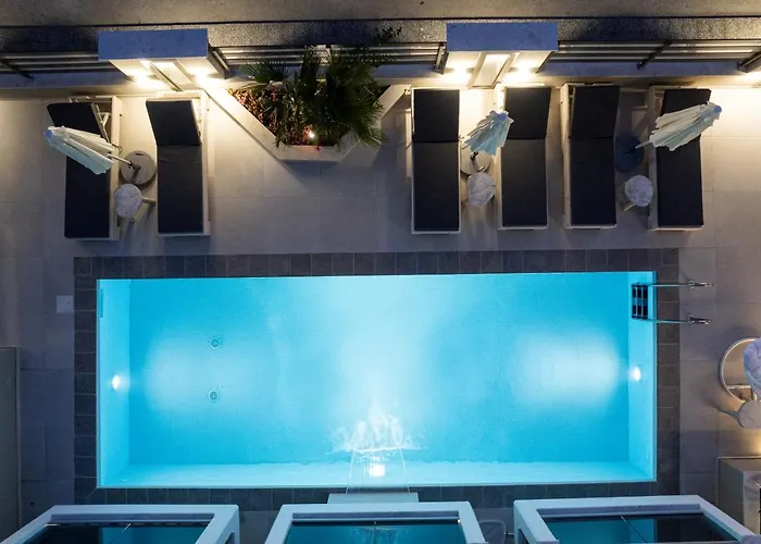 Ξενοδοχείο με διαμερίσματα Ammos Luxury