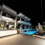 Ammos Luxury Hotel de apartamente 4*