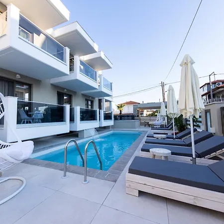 Ammos Luxury Aparthotel Nea Vrasna