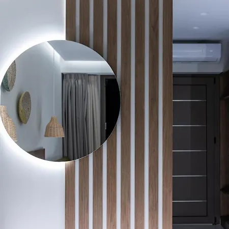 Ammos Luxury מלון דירות Vrasná